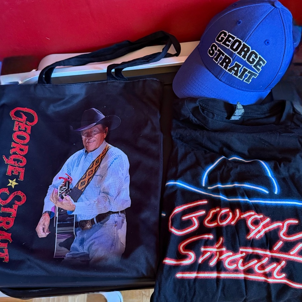 George Strait Merchandise Set